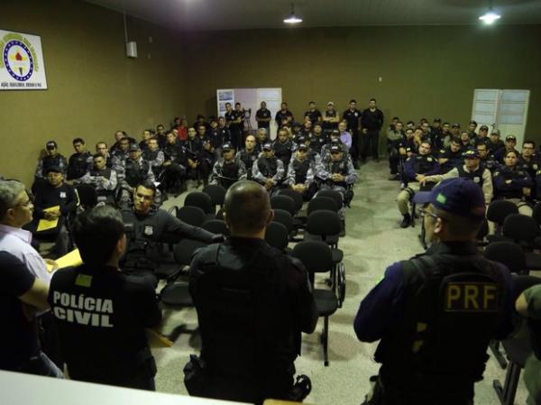 Polícia desarticula quadrilha suspeita de roubar veículos no PI e Maranhão