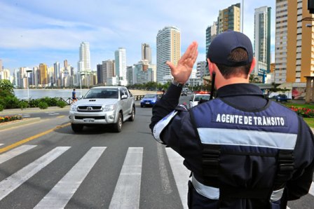 Concurso do Detran abre mais de 380 vagas e salário até R$ 3,5 mil
