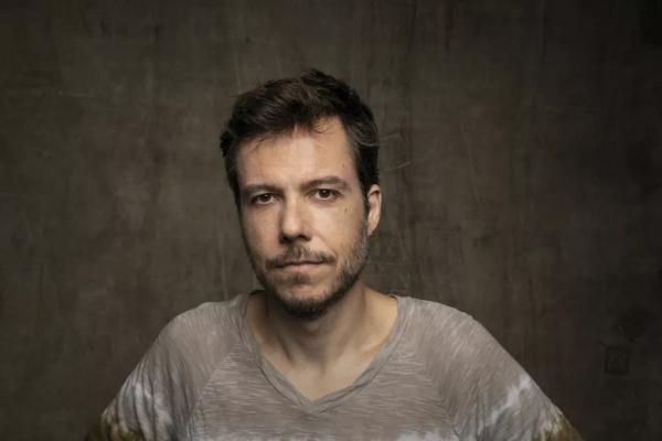 João Cavalcanti cai em samba famoso de Ivone Lara antes de lançar álbum em tributo aos 100 anos da a