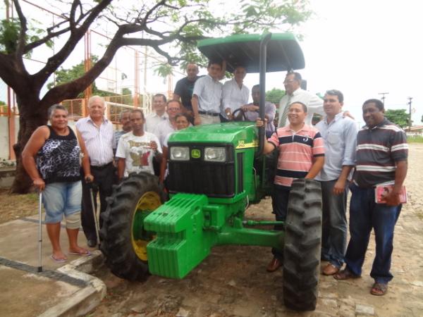 Comunidades rurais de Floriano s&atilde;o beneficiadas com patrulhas mecanizadas.(Imagem:FlorianoNews)