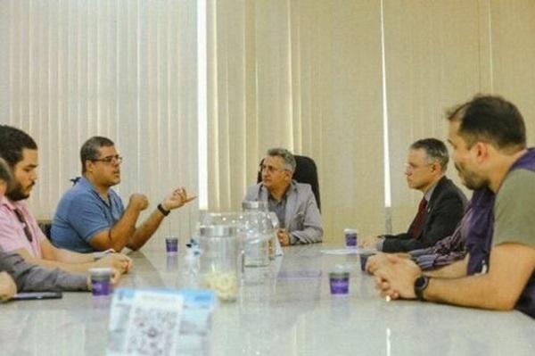 T&iacute;tulo: Uespi recebe doa&ccedil;&atilde;o de 2 mil aparelhos de TV Box da Receita Federal, Link: https://www.pi.gov.br/noticia/uespi-recebe-doacao-de-2-mil-aparelhos-de-tv-box-da-receita-federal(Imagem:Divulga&ccedil;&atilde;o)