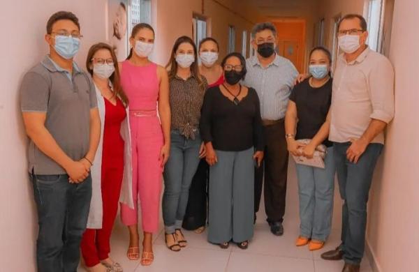 Visando a implantação do curso de medicina em Floriano, vice-reitor da UFPI faz visita ao HRTN