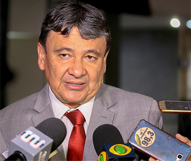 Governador defende que PT lance candidatura própria em Teresina