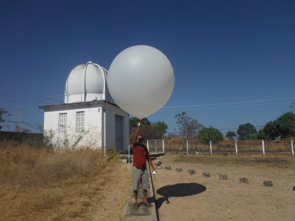 Bal&otilde;es meteorol&oacute;gicos e radiossondas s&atilde;o utilizados na previs&atilde;o do tempo em Floriano.(Imagem:FlorianoNews)