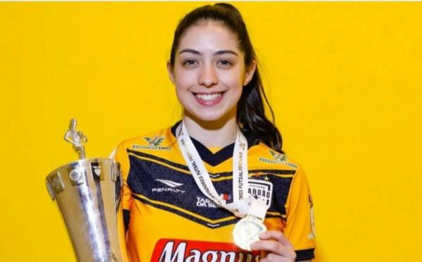 Morre Pietra Medeiros, jogadora de futsal campeã da Libertadores 2022