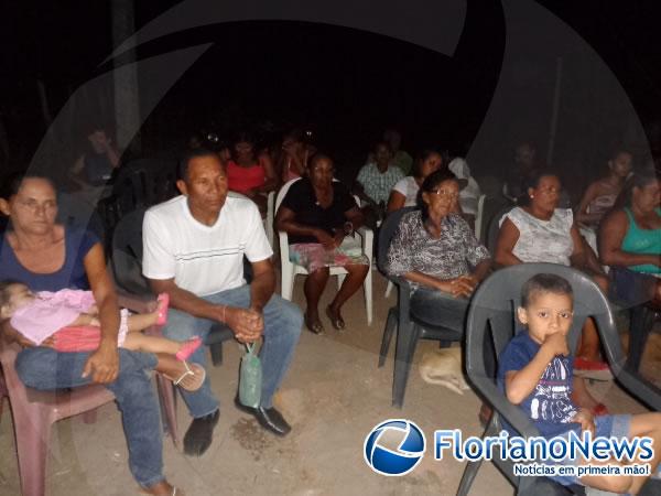 Moradores participaram de missa na localidade rural &Aacute;gua Boa. (Imagem:FlorianoNews)