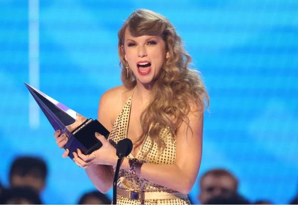 Taylor Swift fará estreia como diretora de cinema com roteiro autoral