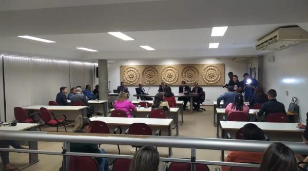 Audiência debate projeto de lei que reajusta salário dos professores da rede estadual do Piauí