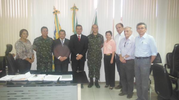 Prefeito toma posse no cargo de presidente da Junta do Serviço Militar.(Imagem:FlorianoNews)