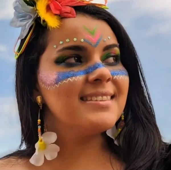 Maquiadora artística dá dicas de pinturas faciais para o carnaval