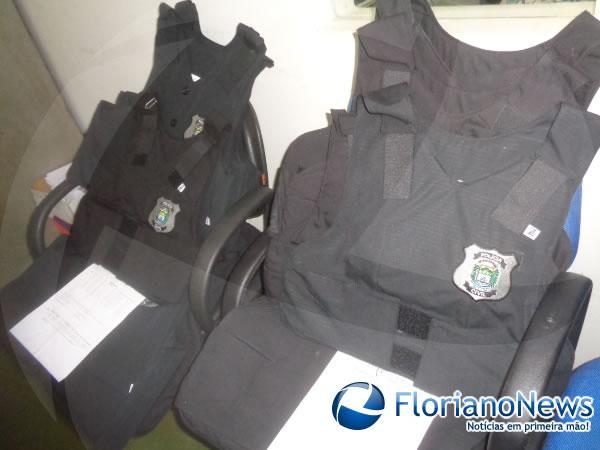 Coletes &agrave; prova de balas(Imagem:FlorianoNews)