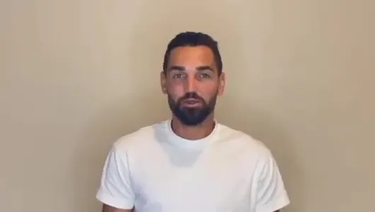 Gilberto é anunciado pelo Cruzeiro após rescisão com o Al Wasl