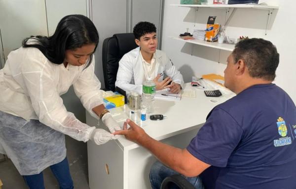  Motoristas do munic&iacute;pio recebem a&ccedil;&otilde;es de sa&uacute;de na Campanha Novembro Azul(Imagem:Secom)