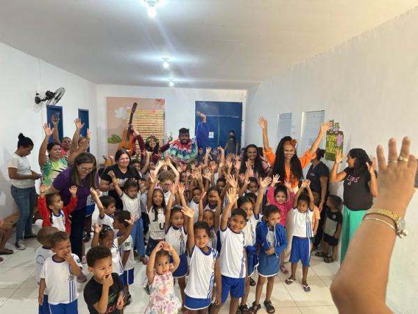 Secretaria de Cultura realiza abertura do projeto "Biblioteca Viva"