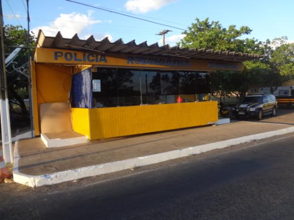 Final de semana: PRF registrou dois capotamentos na BR 343