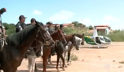Cavalaria da PM é usada no combate ao crime nas ruas de Teresina
