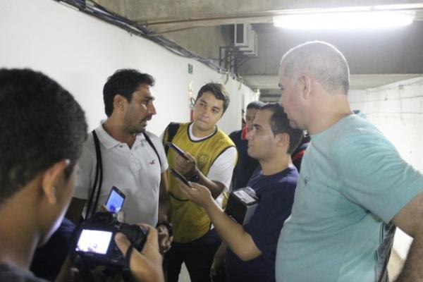 Athirson e Tiago Vasconcelos chegam a um acordo e técnico fica no Fla-PI