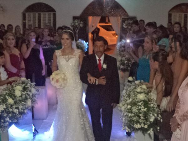 Enlace matrimonial de Marcello Borges e Priscylla Castro &eacute; realizado em Floriano.(Imagem:FlorianoNews)