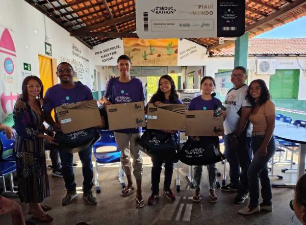 Primeiro grupo de estudantes vencedores do Seduckathon embarca sexta-feira (8) para interc&acirc;mbio em Portugal(Imagem:Divulga&ccedil;&atilde;o)