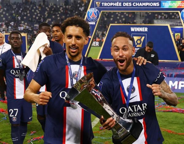 Neymar chega a 21 gols em finais, número superior ao de Cristiano Ronaldo