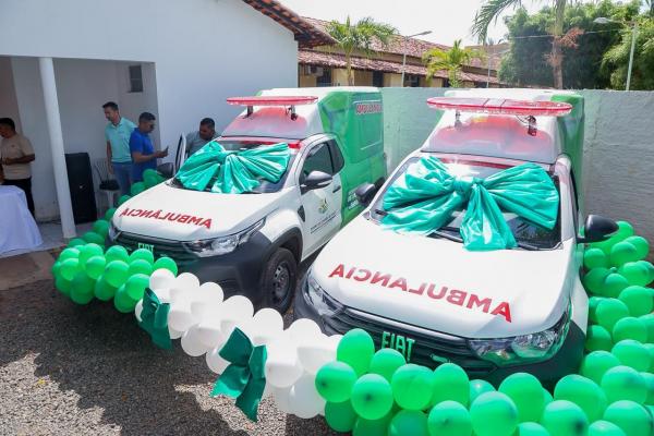 Ciro Nogueira cumpre agenda e entrega ambul&acirc;ncias em Morro do Chap&eacute;u(Imagem:Ascom)