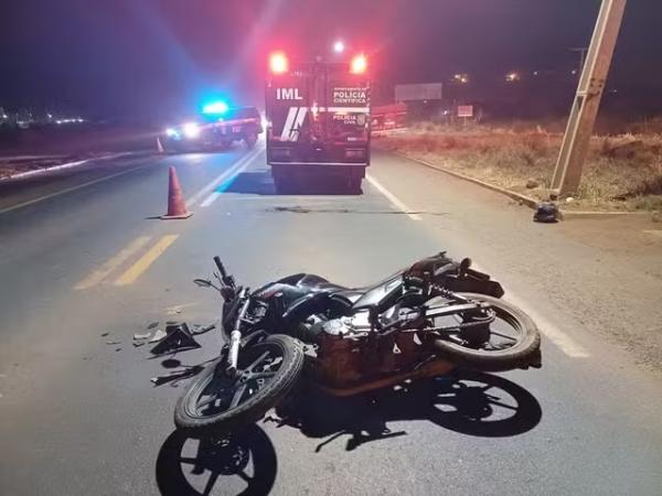 Motociclista morre após ser atropelada por carro na BR-316, em Picos