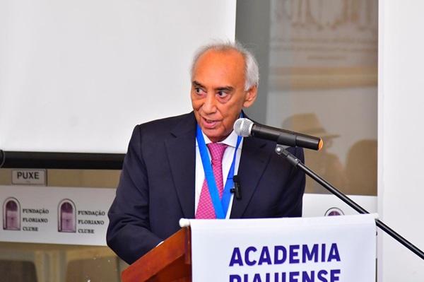 C&acirc;mara de Floriano prestigia posse de florianense na Academia Piauiense de Cultura(Imagem:CMF)