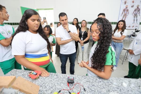 Governo do Estado amplia política de tempo integral com entrega de Cetis modernizados em Oeiras e Colônia do Piauí(Imagem:Ascom Seduc)
