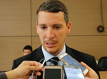 Vereador do PTC não segue partido e mantém apoio a Wellington Dias