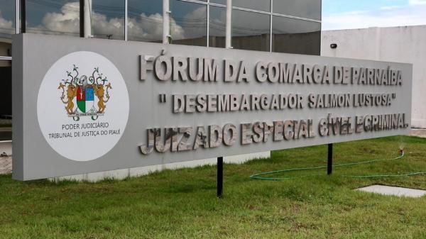 Justiça expede mandado de prisão contra jovem acusado de ameaçar a mãe e o irmão de morte no Piauí