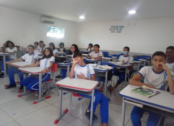 Retorno às aulas: 7.150 alunos voltam às salas de aula na rede municipal de ensino em Floriano