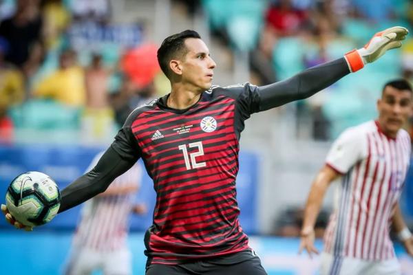 Juventude negocia a contratação de Gatito Fernández, do Cerro Porteño