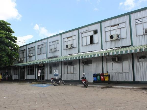 Maternidade afasta médico e investiga "tampão" dentro de mulher após parto