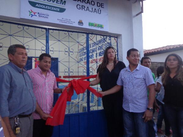 Sedes do PETI e do Pro Jovem s&atilde;o inauguradas em Bar&atilde;o de Graja&uacute;.(Imagem:FlorianoNews)