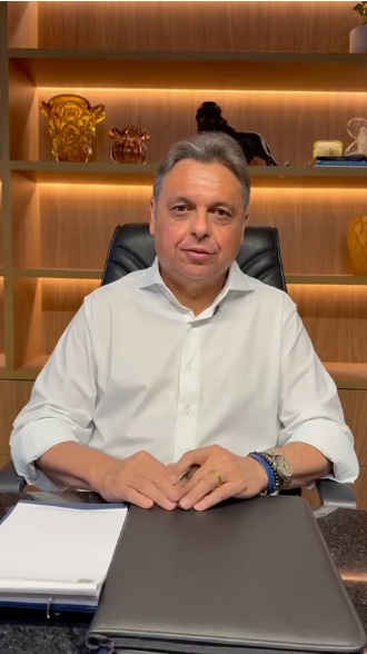 Júlio Arcoverde critica: "O orgulho do piauiense não cresce só com bandeira no poste"