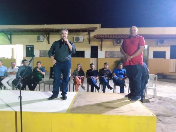 Deputado Gustavo Neiva afirma apoio &agrave; pr&eacute;-candidatura de Avelino Neiva a prefeito de Floriano(Imagem:FlorianoNews)