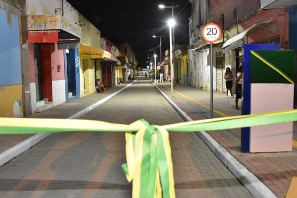 Urbanização da Rua São Pedro é entregue à população de Floriano