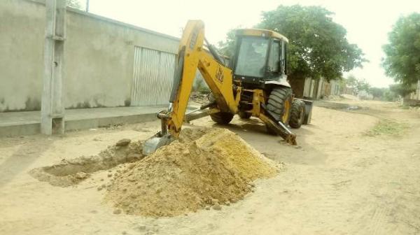 Agespisa realiza ampliação da rede de abastecimento em bairro de Floriano.(Imagem:FlorianoNews)