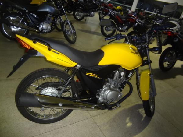 Honda lan&ccedil;a moto padronizada para mototaxistas em Floriano.(Imagem:FlorianoNews)