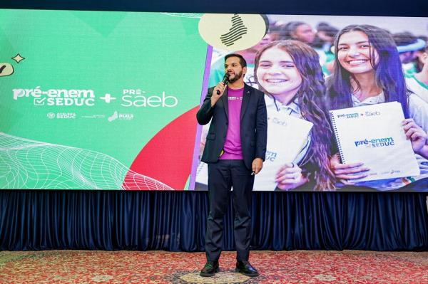 O projeto visa orientar, acompanhar e preparar os estudantes para a prova de Redação do Exame Nacional do Ensino Médio (Enem).(Imagem:Divulgação)