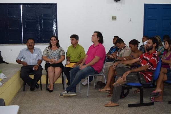 Trinta candidatos s&atilde;o selecionados para os testes finais da Brigada de Inc&ecirc;ndio.(Imagem:Waldemir Miranda)