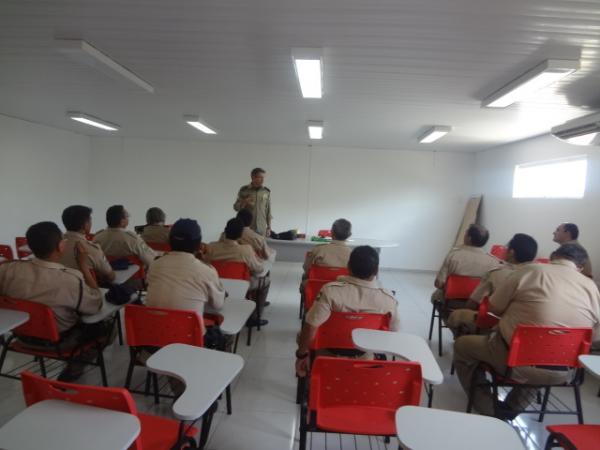Superintendente da Pol&iacute;cia Rodovi&aacute;ria Federal do Piau&iacute; esteve em Floriano.(Imagem:FlorianoNews)