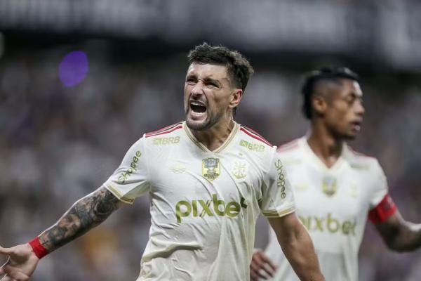 Análise: Flamengo de altos e baixos perde chance de se isolar no Brasileirão e liga alerta para Copa