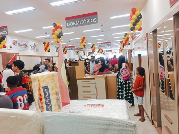  Armaz&eacute;m Para&iacute;ba reinaugura loja ampliada e modernizada em Francisco Ayres(Imagem:FlorianoNews)