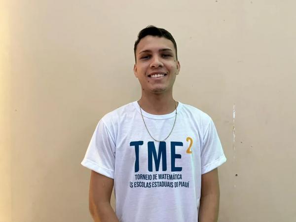 Estudante ouro nas Olimpíadas de Matemática conquista bolsa e vai estudar inteligência artificial