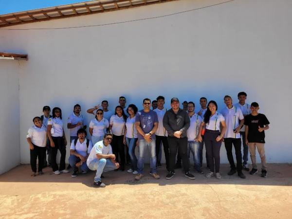 Estudantes do curso de Energias Renováveis aprofundam conhecimentos sobre energia solar