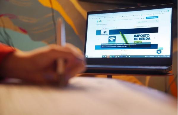 Imposto de Renda: falta um mês para o fim do prazo; mais da metade ainda não entregou a declaração