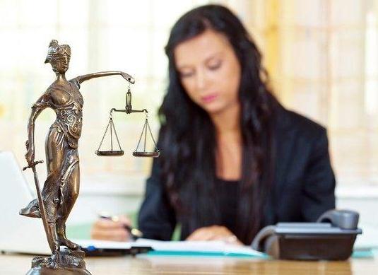 PEC inclui na Constituição possibilidade de advogados celebrarem casamentos