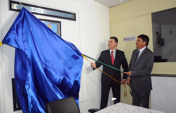 Governador prestigia inauguração da nova sede da Polícia Federal