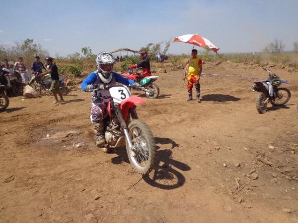 Emo&ccedil;&atilde;o e muita adrenalina marcaram 1&ordm; Motocross & Rally em S&atilde;o Pedro-PI.(Imagem:FlorianoNews)